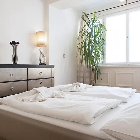Pytloun Bristol Apart Otel Prag
