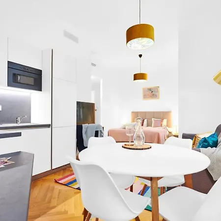 Aparthotel Dlouha - Old Town