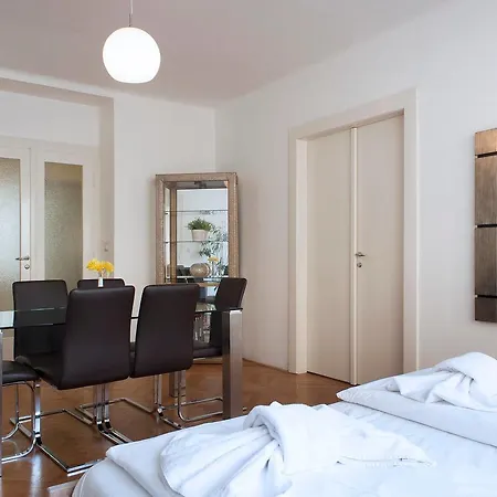 Dlouha - Old Town Aparthotel 4*