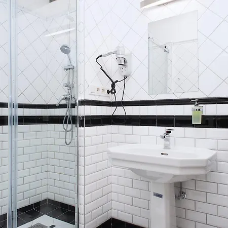 Apart Otel Pytloun Bristol Prag